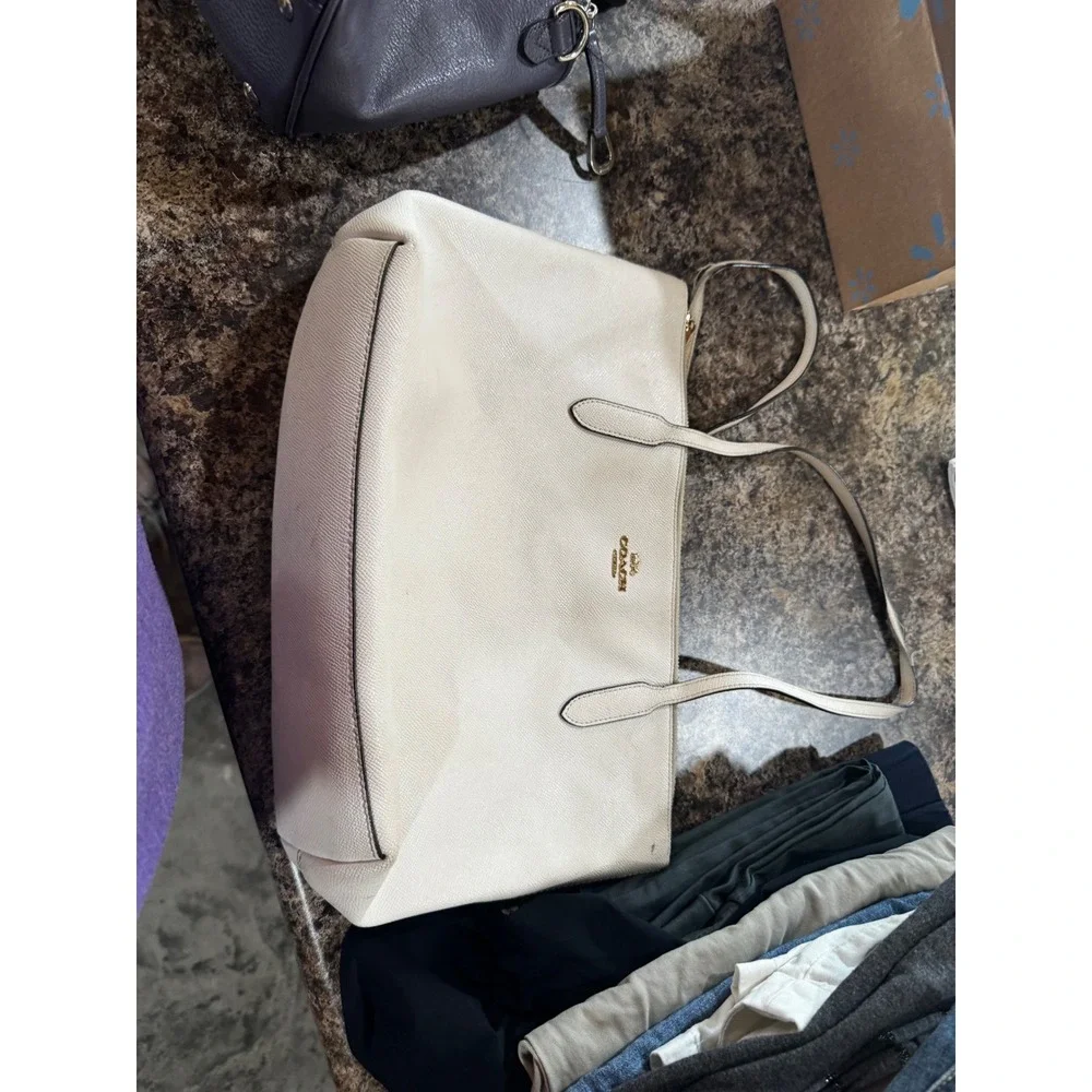 Coach Zip Top Tote Chalk White Crossgrain Leather Shoulder Bag 4454